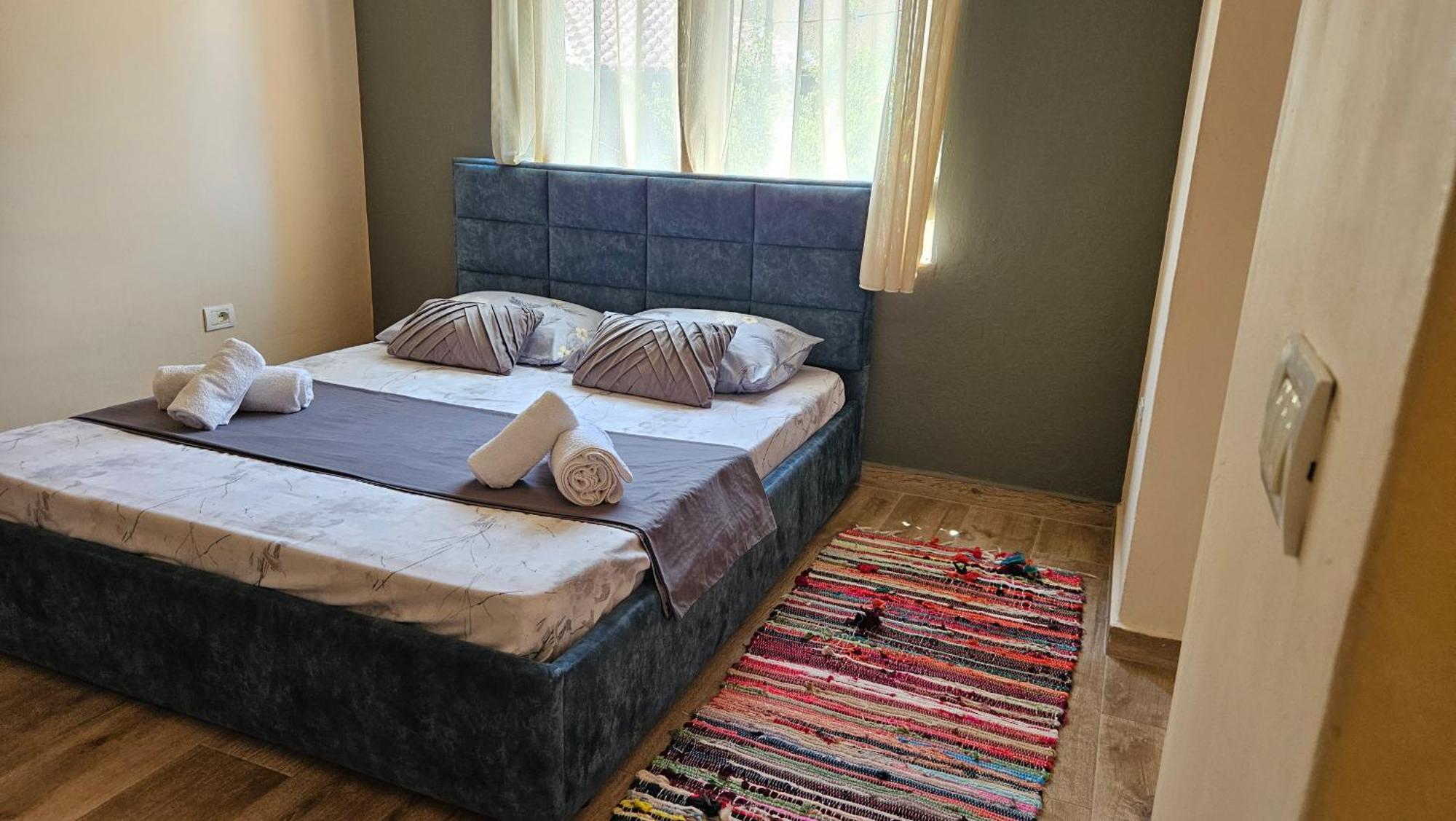 Dua'S Apartment Тирана Экстерьер фото