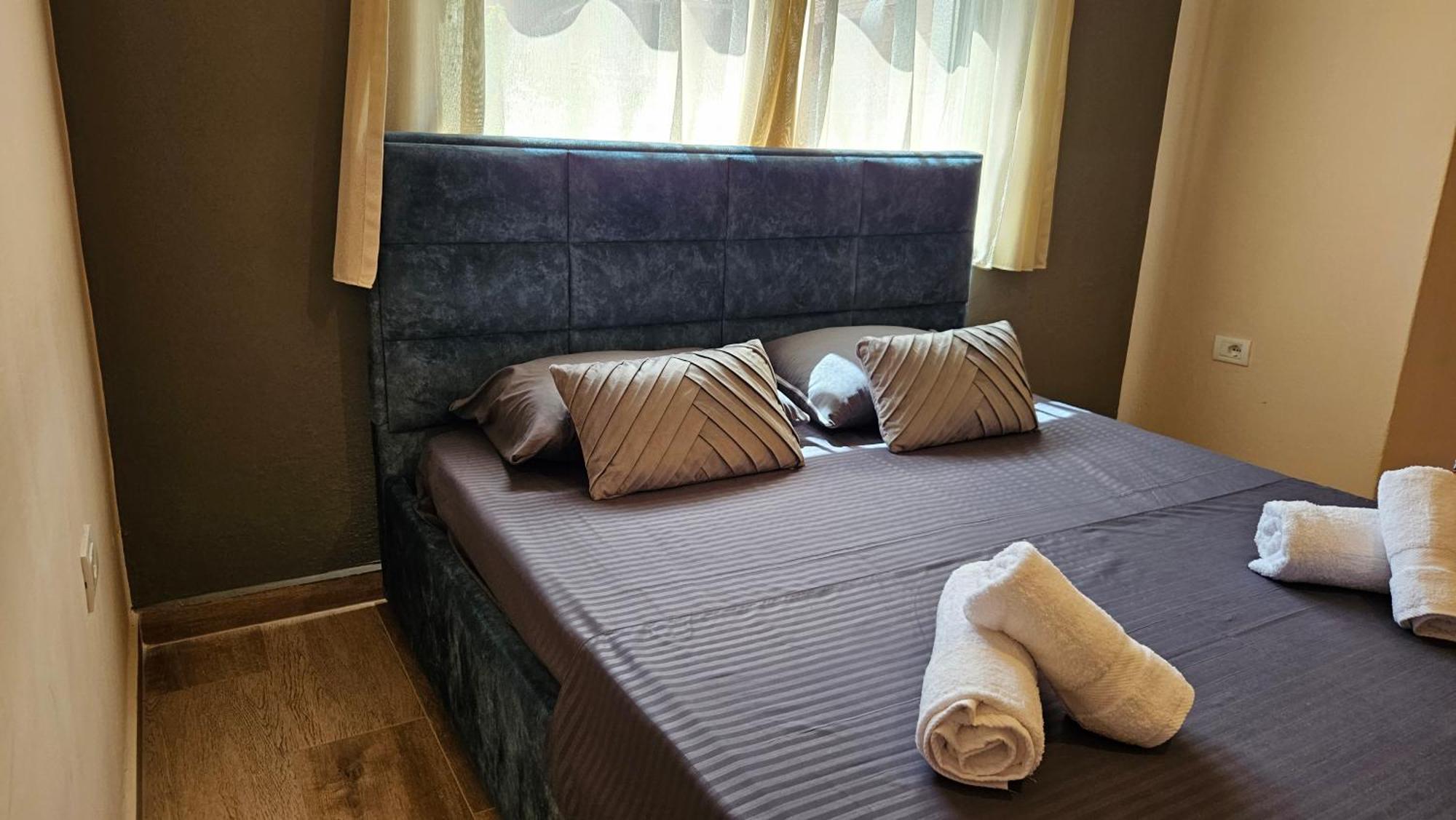 Dua'S Apartment Тирана Экстерьер фото