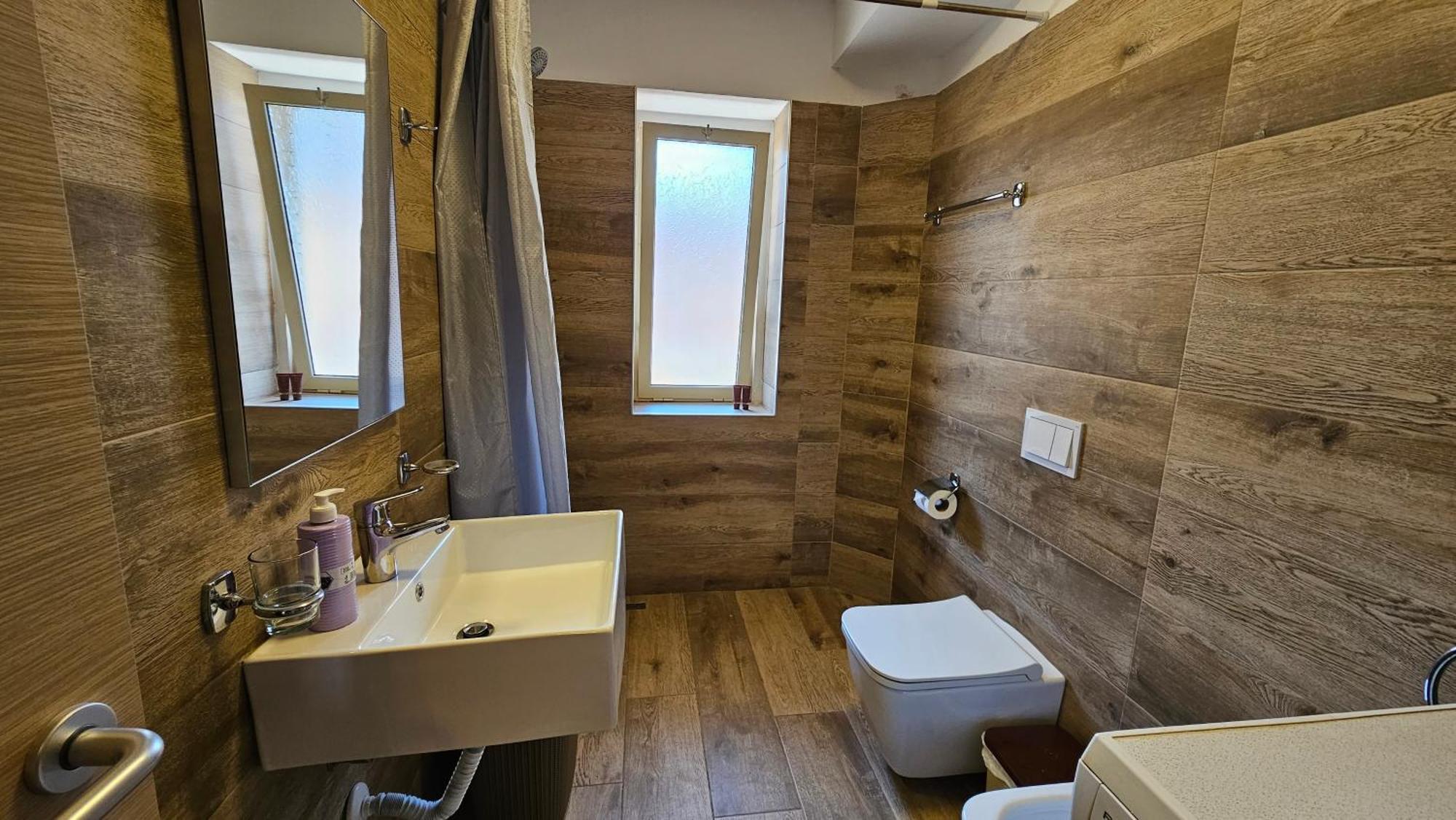 Dua'S Apartment Тирана Экстерьер фото